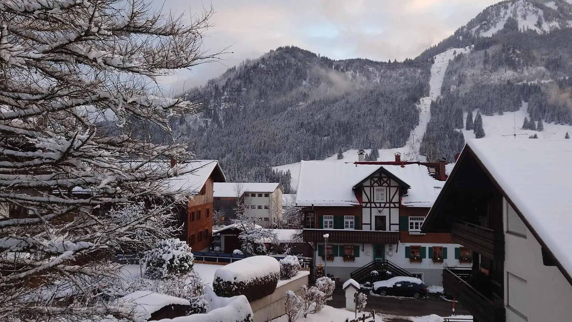 Hindelang Hideaway, Newly Renovated, Southern Balconies, Central Location Bad Hindelang 0*,  Germany