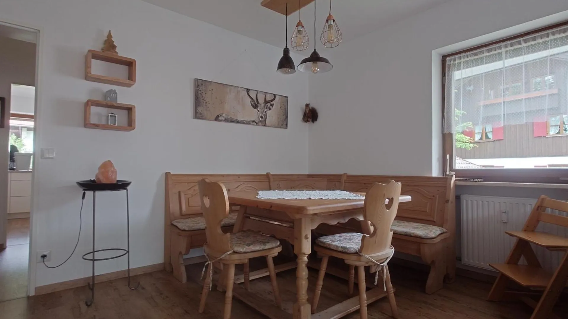 Hindelang Hideaway, Newly Renovated, Southern Balconies, Central Location Bad Hindelang Apartment